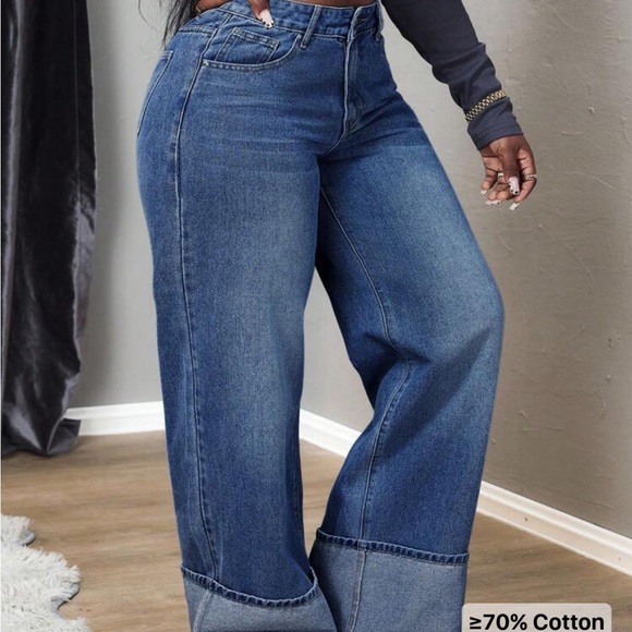 Stylish Denim Wide-Leg Jeans - Picture 2 of 3
